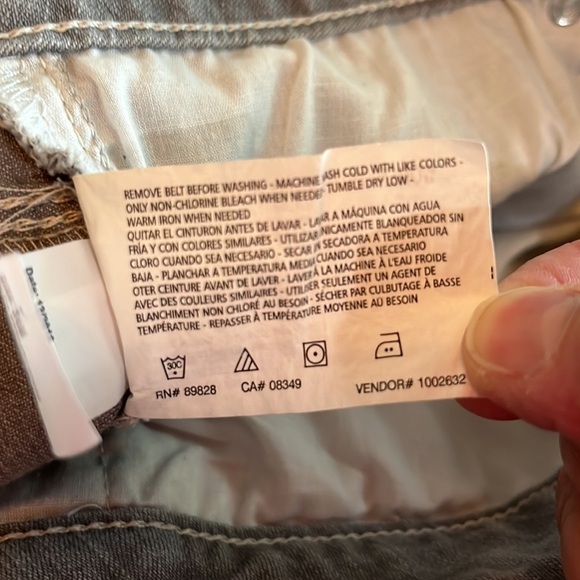 Gloria Vanderbilt Stefania Womens Plus Sz 24W Gray Crop Jeans Embellished Pocket - Picture 7 of 8